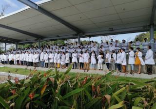 Médicos cubanos visitaron centro de visitantes de Agua Clara en Colón