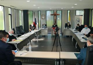 Ministros participan en reunión con la Conferencia Episcopal Panameña donde se analizan las acciones post-pandemia