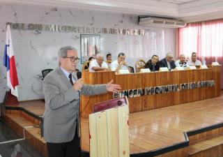 Ministro de Salud participa en el Concejo Provincial de Los Santos