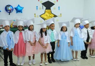 Caipi del Minsa gradúa a niños en la promoción 2023.