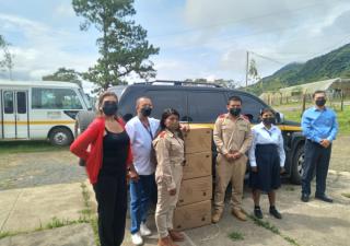 Dotan de mascarillas quirúrgica a centros educativos de Santa Fe cabecera 