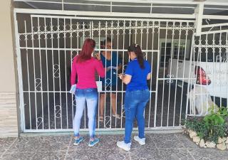 Regional de Colón hace caminata en el día de la lucha contra el VIH