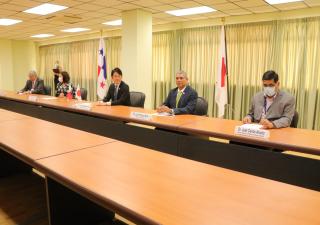 Embajada de Japón dona tres equipos de electrocirugía al Instituto Oncológico Nacional