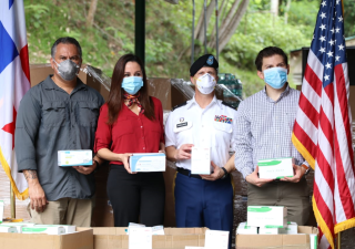 Embajada de los Estados Unidos realiza donación.