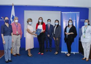 Glaxo SmithKline Panamá dona equipos de protección personal al MINSA 