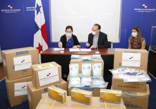 Ministerio de Relaciones Exteriores dona importantes insumos para la lucha contra el COVID-19