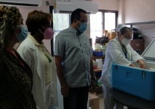 Llegan a Herrera 114 dosis de la vacuna Pfizer, continúan con inmunización 