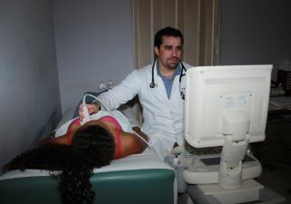 Contratación de profesionales y técnicos extranjeros de la salud