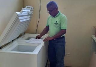 Instalan nevera solar en el Puesto de Salud de Cochigro en Bocas del Toro 