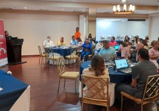 Realizan taller para reducir riesgos de enfermedades cardiovasculares  con la implementación de la estrategia HEARST