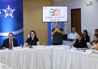 Ministra Turner expresa la necesidad de abrir el IENDI