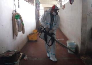 Sanitizan cárcel pública de Chitré para evitar enfermedades 