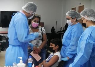 Barrido de vacunación pediátrica en los circuitos 6-2 y 6-3, en Herrera