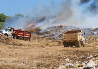Minsa en Herrera en alerta ante incendio del vertedero de Chitré