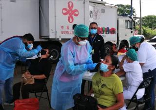 “Salud sobre ruedas”, lleva esperanza a mujeres de Las Minas, en Herrera 