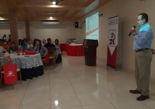 Tecnólogos Médicos de cuatro provincias se actualizan en jornada científica en Herrera
