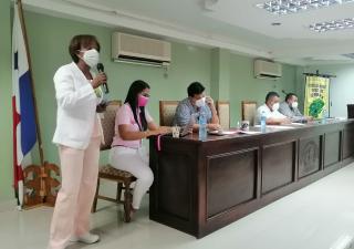 Presentan plan de vacunación a representantes de corregimiento de Herrera