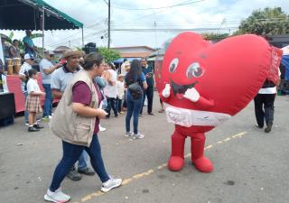 Minsa presente en el Festival Nacional de la Flor del Espíritu Santo 