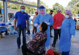 Hisopado exprés llega a Los Pozos y Pesé en Herrera 