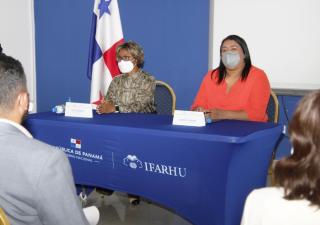 Anuncian concurso de becas para estudiar medicina    