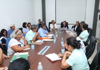 Crean comisión de alto nivel para mejorar la calidad de vida en pacientes de dietilenglicol