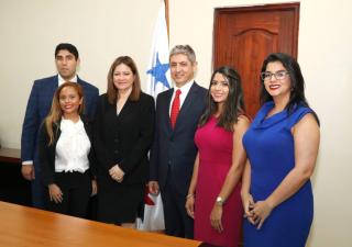 Médicos beneficiados con becas para especializarse en Israel viajarán en octubre