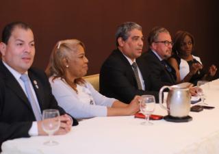 Viceministro de Salud participa de inauguración del Congreso de enfermeras y enfermeros