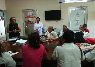 En Colón capacitan a Asistentes de Salud