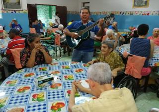 MINSA promueve bienestar en la tercera edad