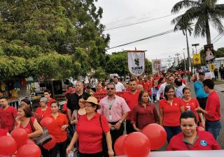 Con caminata la Región de Salud de Los Santos cierra semana de lucha contra el VIH