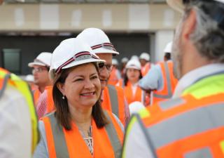 Ministra Turner pacticipa en recorrido por la Ciudad de la Salud 