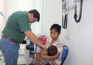 MINSA continúa brindando atención en El Terrón.
