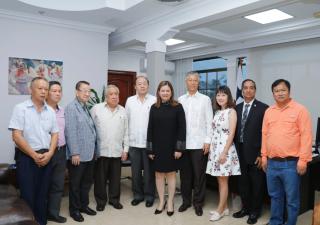 Panamá recibe donación de China.
