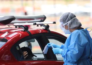 Toma de muestras en laboratorio móvil de Amador