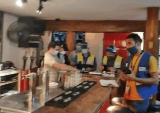 Minsa sorprende a comercios operando en "toque de queda" 