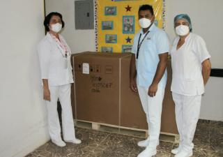Centro de Salud de Valle Rico cuenta con nueva nevera para conservar las vacunas