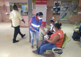 En Herrera, promueven uso de la pantalla facial en el transporte público