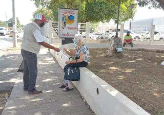Verifican uso de mascarillas y pantalla facial en Los Santos 
