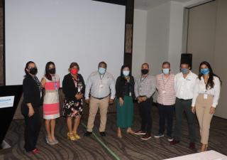 Personal de salud de Panamá Oeste se capacita para la atención de pacientes con VIH