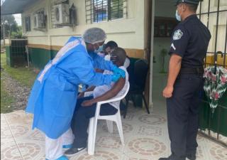 Vacunación de refuerzo en Rambala