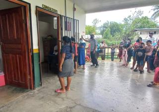 Inmunizan a residentes del cordón fronterizo en Bocas del Toro 