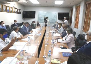 Gobierno Nacional mantiene diálogo con víctimas afectadas por el dietilenglicol