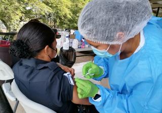  Vacunación contra el COVID-19 y otras enfermedades avanza en Coclé 