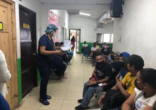 En Tocumen asisten más de 200 personas por carné blanco