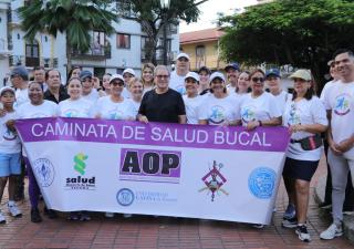 Gran caminata marca el inicio de la Semana de la Salud Bucal 