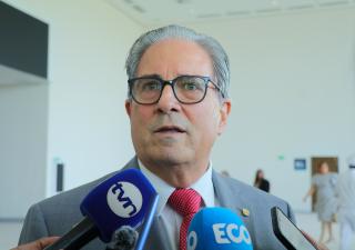 Ministro Boyd Galindo reiteró proceso para adquirir las 40 moléculas con rebaja en farmacias del Minsa