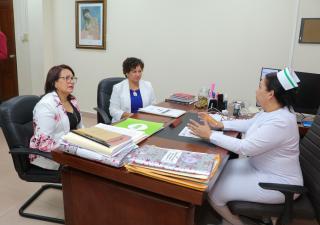 Dirección Nacional de Enfermería recibe a representantes del Consejo Internacional de Enfermería