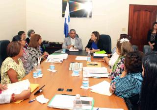 Ministerio de Salud da prioridad a víctimas de dietilenglicol