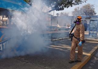 En Los Santos realiza desinfección en varios Centros de Salud