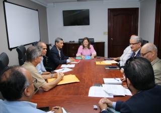 Ministra Turner establece mesa de diálogo con AFUSA